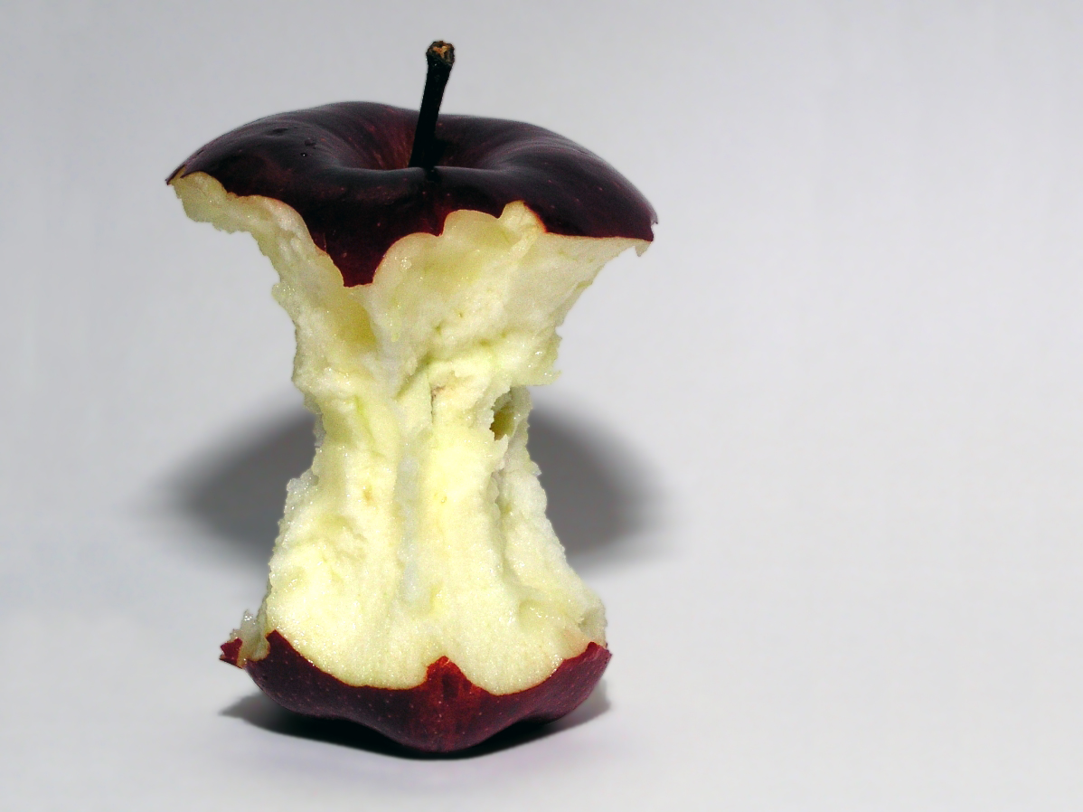 Фото огрызка яблока