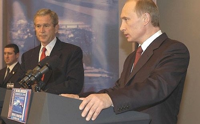 Встреча Владимира Путина с Джорджем Бушем-младшим в Братиславе 