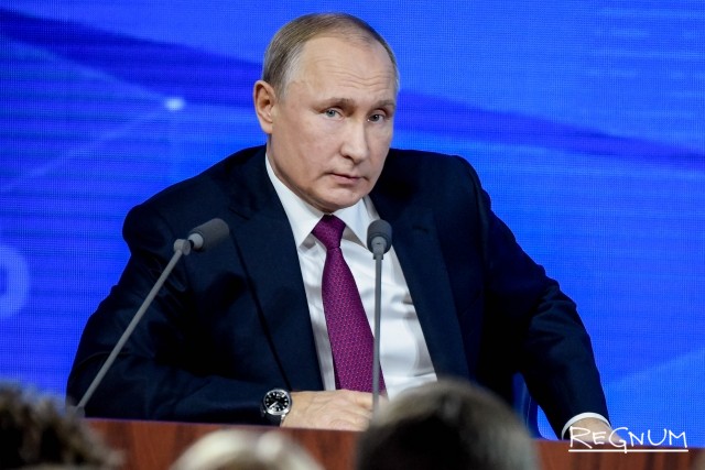 Лучшие моменты пресс-конференции Владимира Путина: фоторепортаж