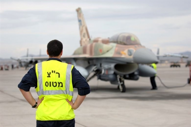ВВС Израиля проявляют повышенную активность у границ Сирии