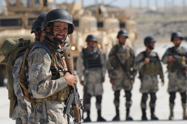 Число жертв нападения на военную базу в Афганистане возросло до 45 человек