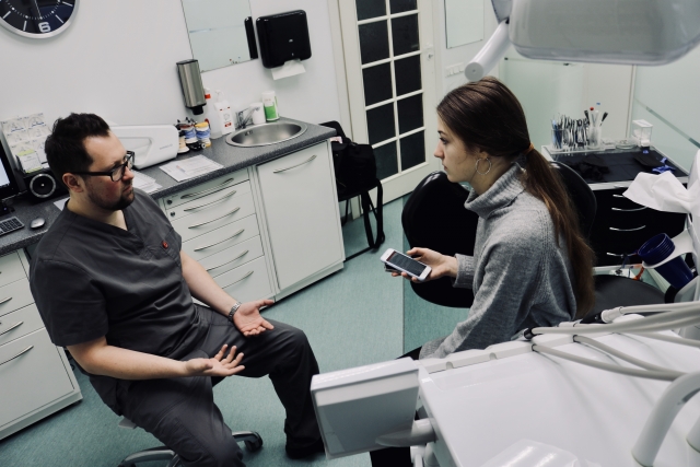 Станислав рассказывает корреспонденту ИА REGNUM об особенностях стоматологии