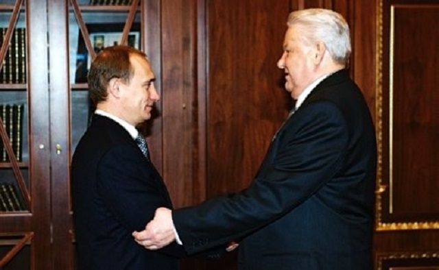 Встреча президента России Бориса Ельцина с председателем правительства России Владимиром Путиным. Москва. 1999 