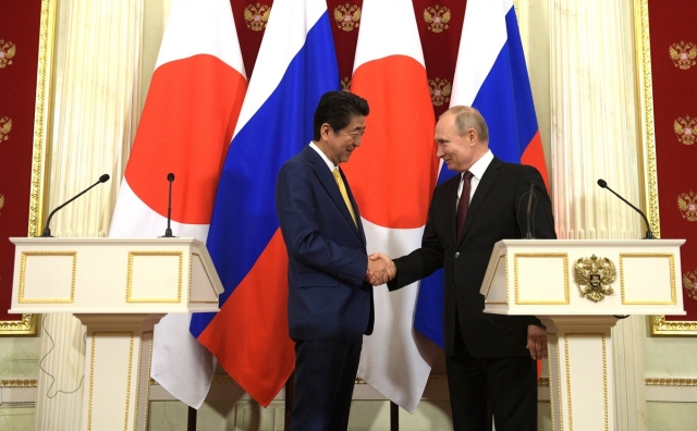 Переговоры Владимира Путина с премьер-министром Японии Синдзо Абэ. Москва. 21019 