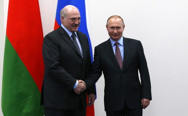 Лукашенко поблагодарил Россию за экономическую помощь