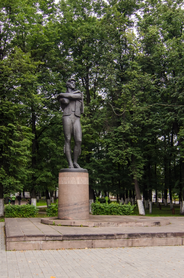 Памятник Федору Волкову. Ярославль 