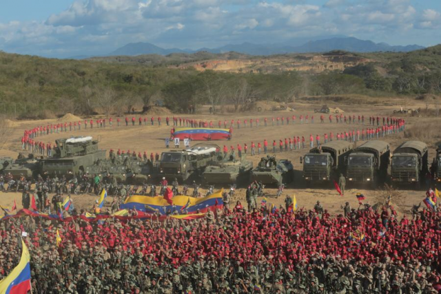 В Венесуэле начались комплексные военные учения – Мадуро