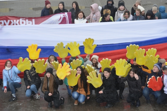 На Алтае «Крымской весне» посвятили политическую художественную акцию