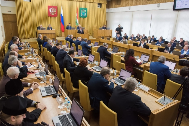 Правительство Калужской области отчиталось о работе в 2018 году