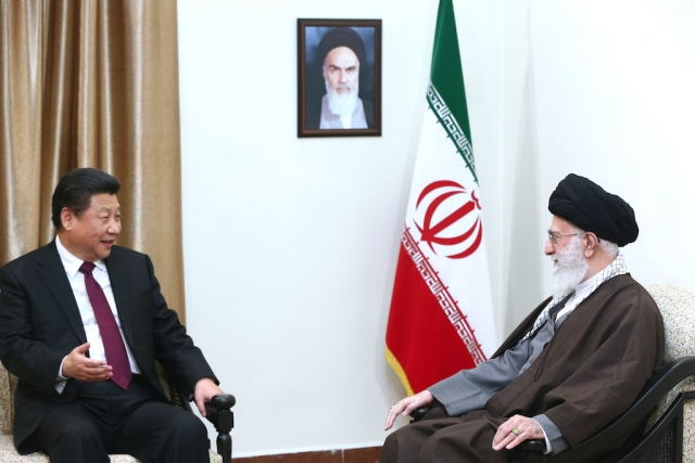 Си Цзиньпин и Али Хаменеи 