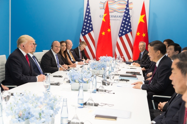 Встреча Дональда Трампа и Си Цзиньпина на саммите G20 в Германии. 2017