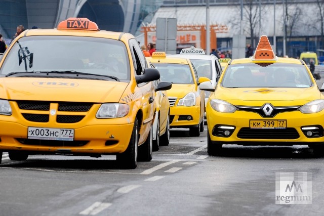 Число ДТП с участием такси в Москве выросло на 25% в 2018 году