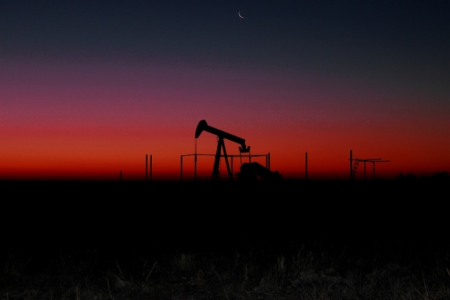 Нефть Brent завершила торги выше $71 за баррель