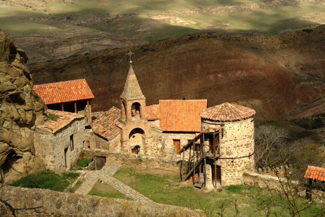 Близ границы не строй светлицы: Грузия и Азербайджан не поделили монастырь