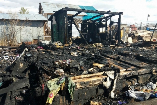 В Оренбуржье пожарные назвали причину уничтожения восьми жилых домов