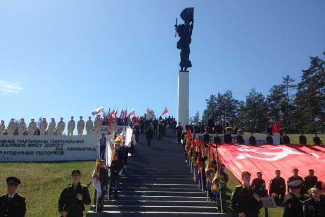 Численность «Бессмертного полка» в Ленобласти достигла 260 тысяч человек