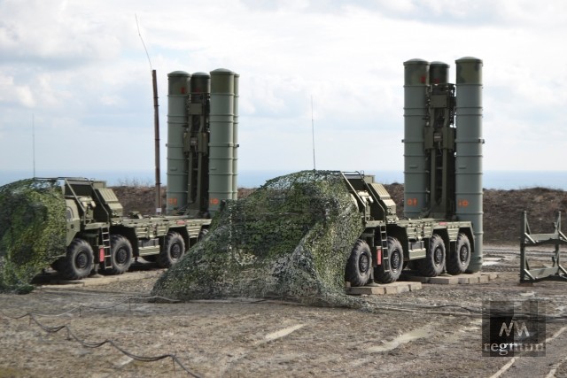 Россия поставила Белоруссии комплект зенитной ракетной системы С-400