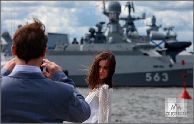 Более 30 кораблей придут на военно-морской салон в Петербург