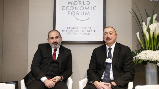 Пашинян и Алиев обсудили ситуацию на линии соприкосновения