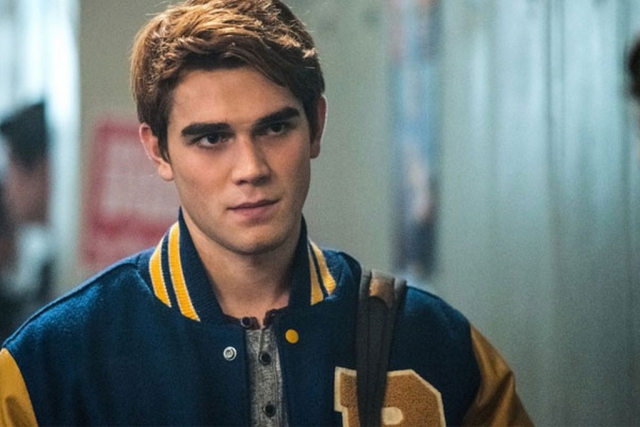 Актер Кей Джей Апа в роли Арчи Эндрюса