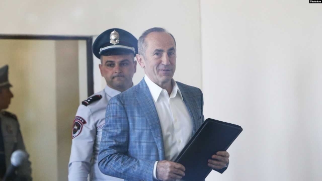Дело Кочаряна приостановлено и передано в Конституционный суд Армении