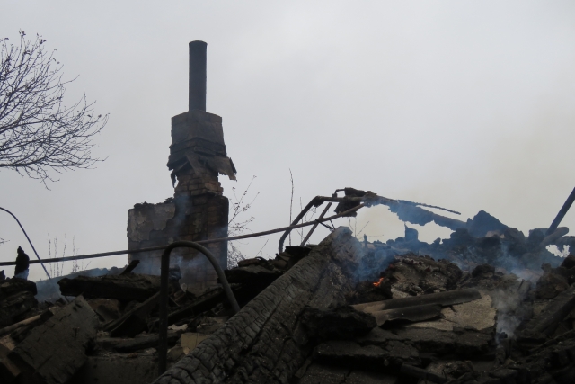 Украинские боевики обстреляли окраины Донецка, есть пострадавшие