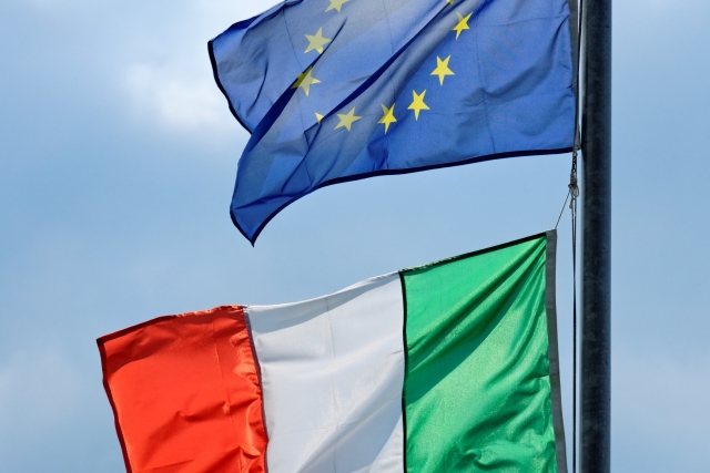 Bloomberg: У Италии есть проблемы поважнее «любовных» писем из Брюсселя