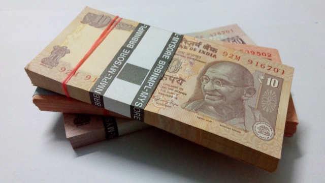 Индийские рупии +