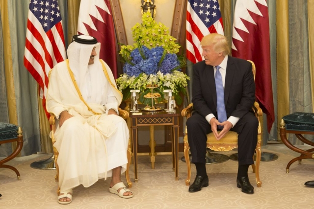 Президент США Дональд Трамп и эмир Катара Тамим бин Хамад Аль Тани