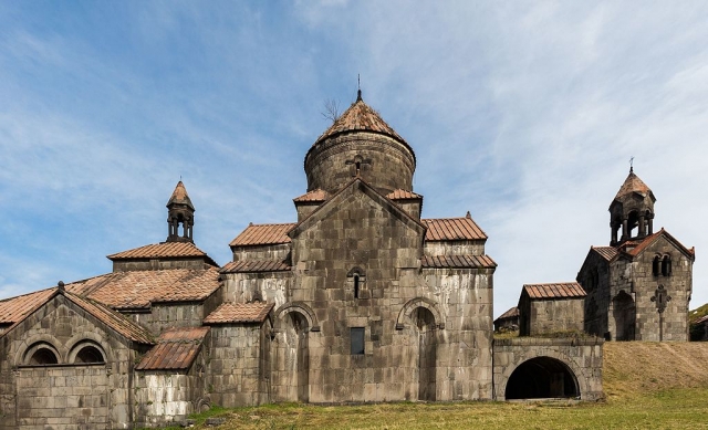 Ликвидирован пожар на территории монастырского комплекса X века в Армении