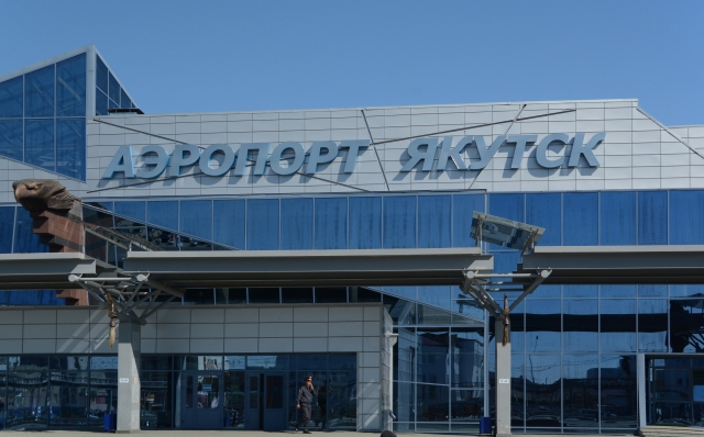 Аэропорт Якутска заработал в штатном режиме после ЧП с АН-12