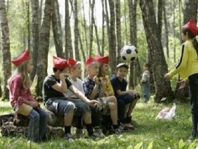 В летнем детском лагере отдыха