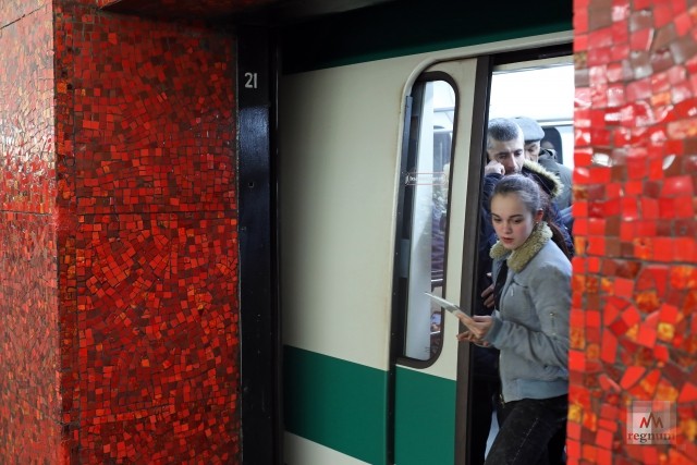Власти Петербурга допустили возможность подорожания жетона в метро