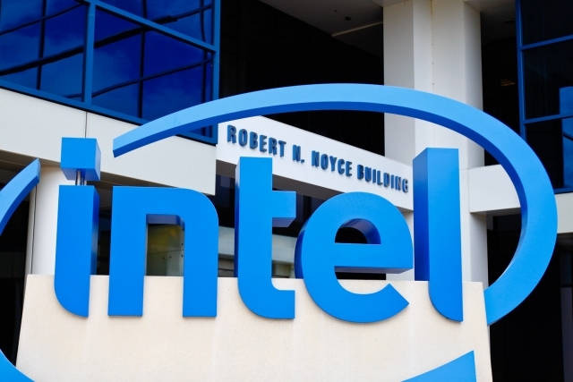 Intel снизит цены на процессоры последних поколений — СМИ