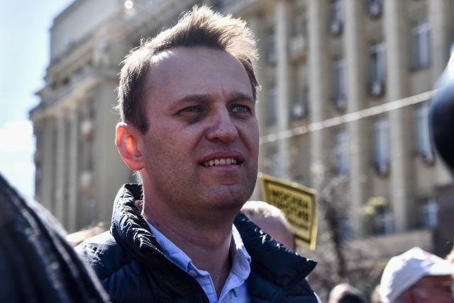 Навальный получил 10 суток ареста за участие в митинге в защиту Голунова
