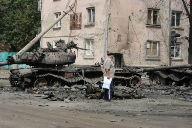Уничтожен грузинский танк Т-72. 18 августа 2008 года 