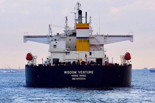 Разгрузка первой партии нефти из США началась в порту Одессы