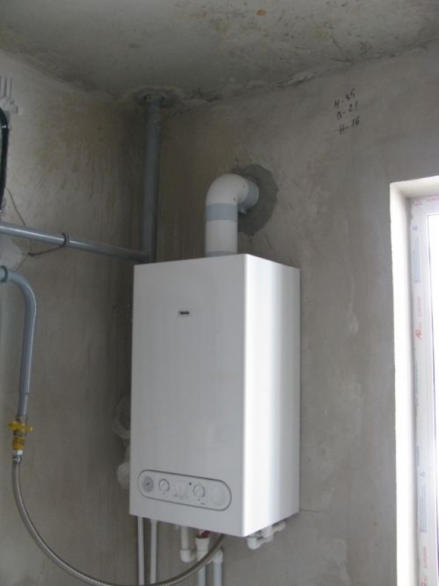 Свой котел в квартире. Котел индивидуального отопления. Газовый котел в новостройке. Индивидуальное газовое отопление. Газовый котел для отопления квартиры.