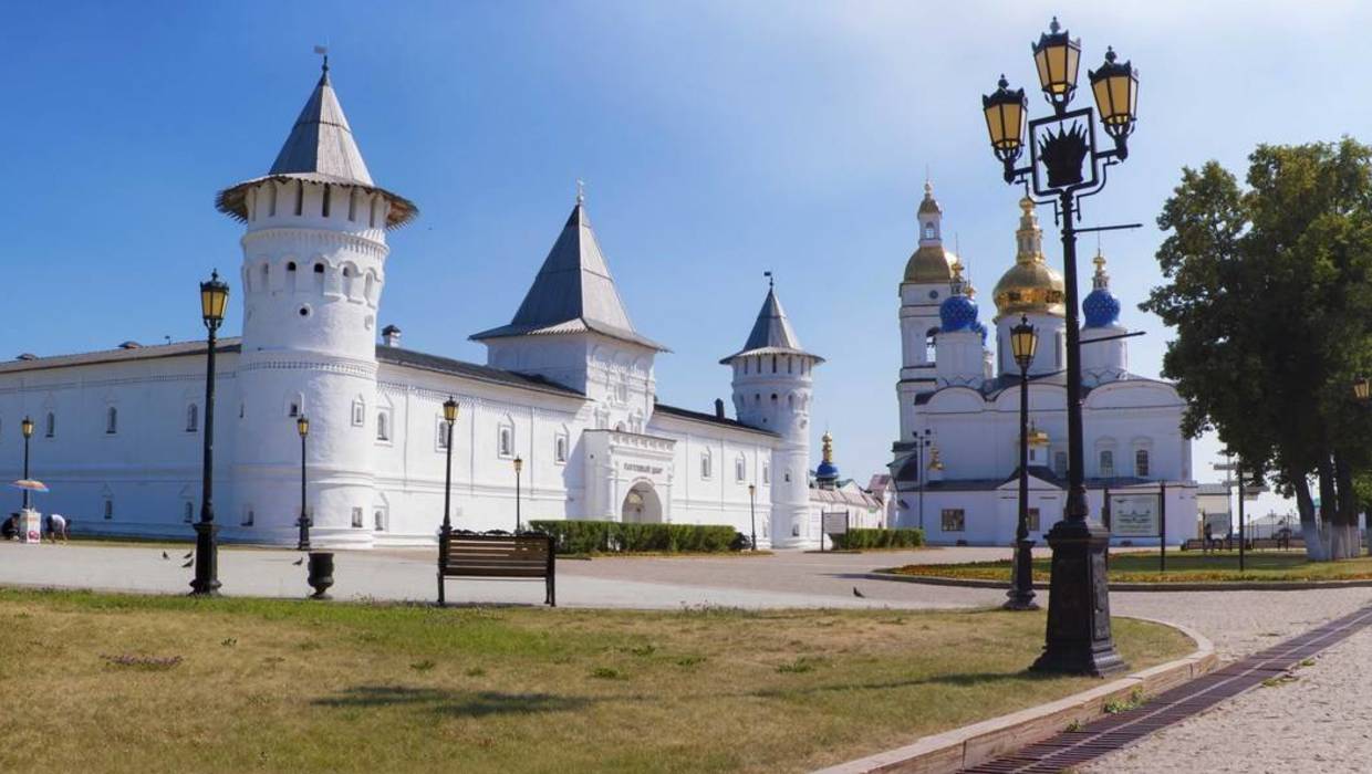Софийский собор и Гостиный двор Тобольского кремля