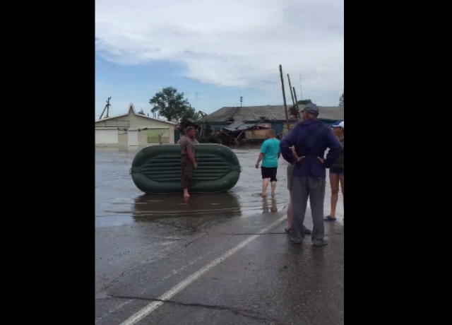 баржа берлинка. крейсер индианаполис на дне. хаген германия наводнение. соревнования и мероприятия на реке темза. судно пережившие потоп.