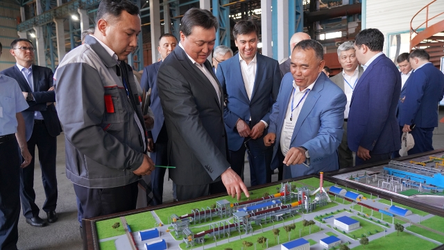 Премьер-министр Казахстана поручил диверсифицировать экономику Чимкента