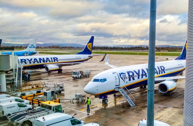 Сокращения в Ryanair вызваны проблемами Boeing и угрозой «жесткого Brexit»