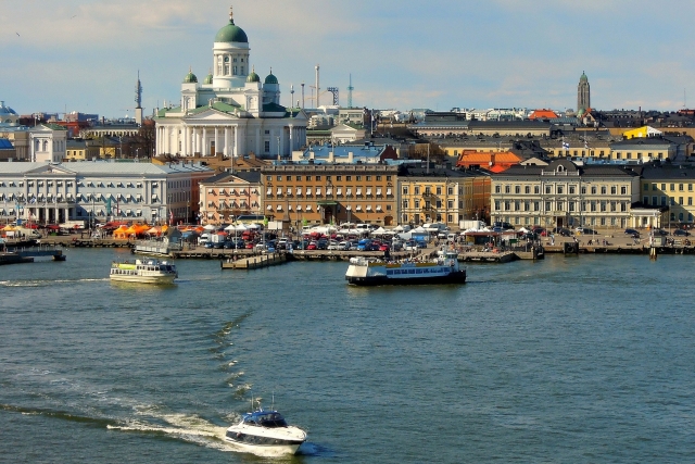 Снижения потока не будет: эксперт о новых визовых требованиях Финляндии