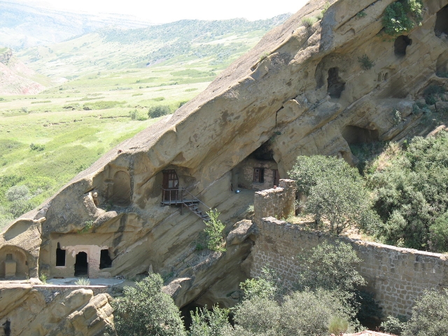 Монастырский комплекс Давид Гареджи. Пещерные монастыри 