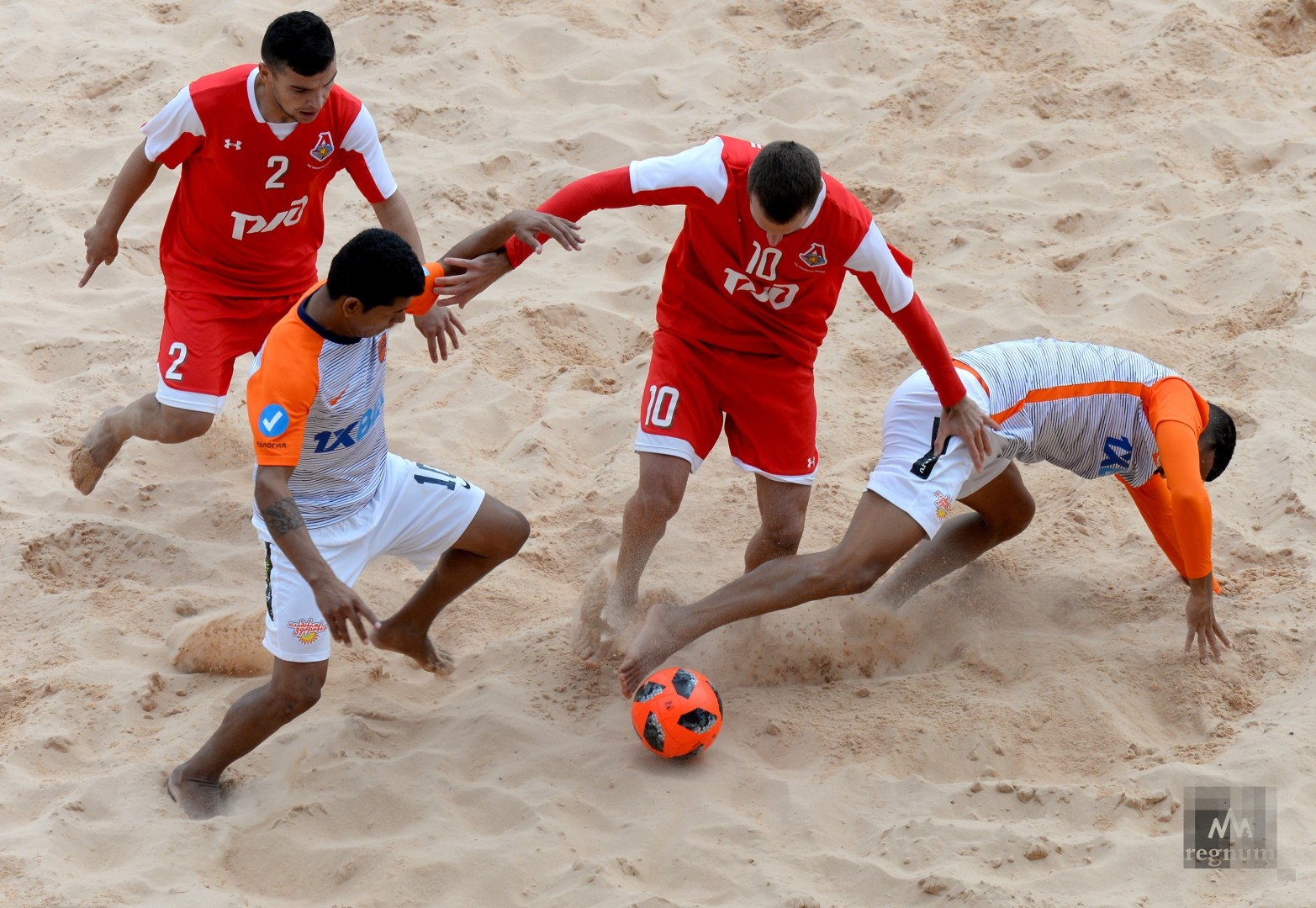 пляжный футбол