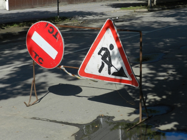 В Екатеринбурге общественники проверили, как ведётся ремонт дорог
