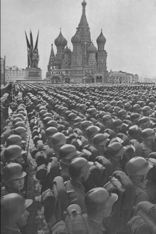 Войска РККА на Красной площади