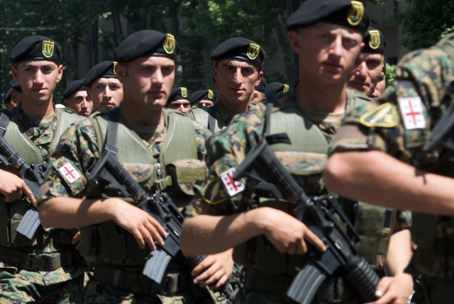 Грузинские солдаты 