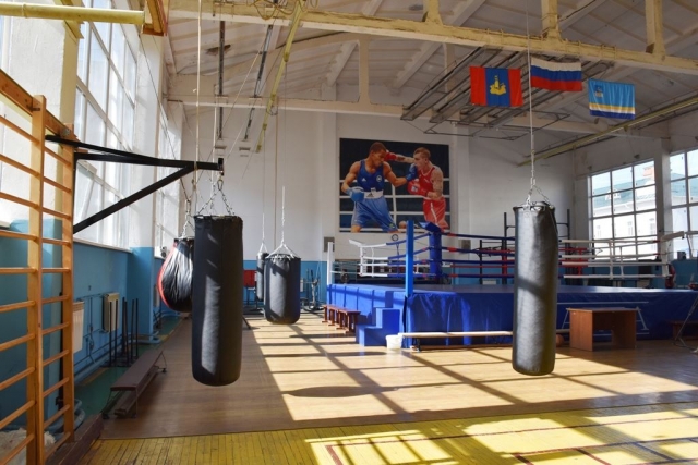 Школа бокса в Костроме получила оборудование на миллион рублей