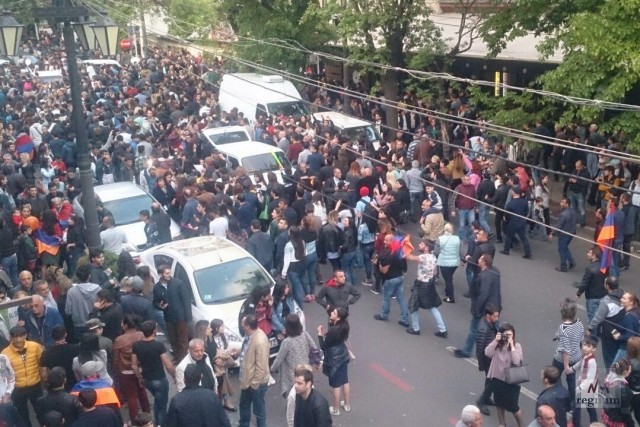 &laquo;Бархатная революция&raquo; в Армении 